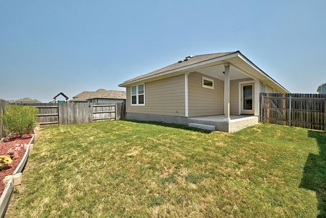 308 Black Opal DR, Jarrell, TX 76537