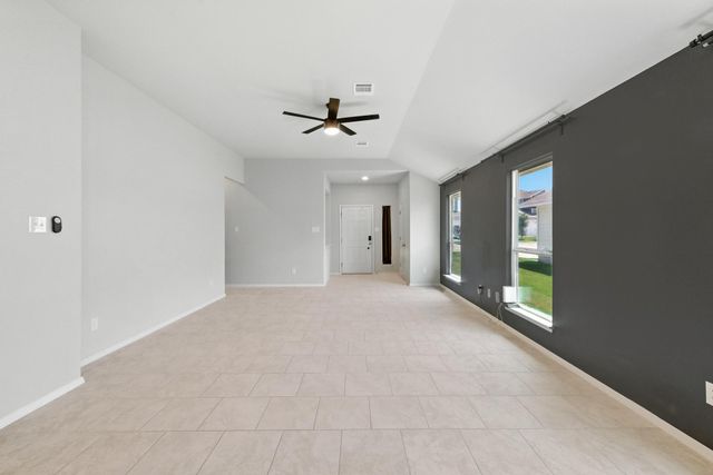 308 Black Opal DR, Jarrell, TX 76537