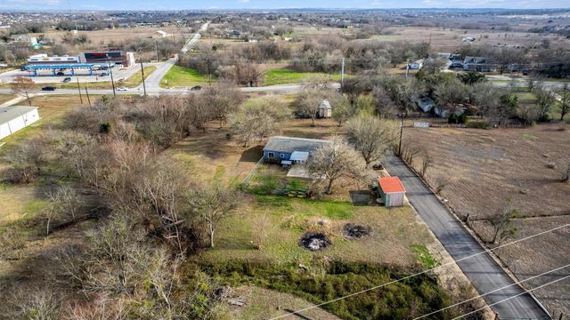 2203 Windy Hill RD, Kyle, TX 78640