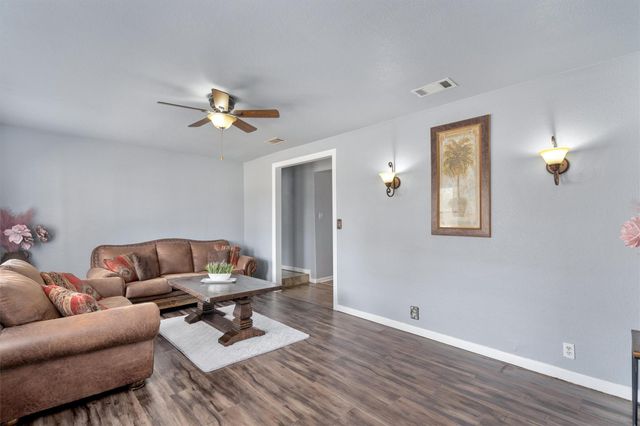 2203 Windy Hill RD, Kyle, TX 78640