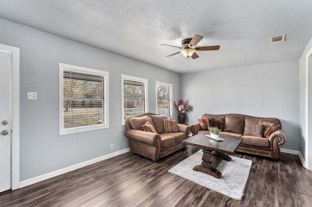 2203 Windy Hill RD, Kyle, TX 78640