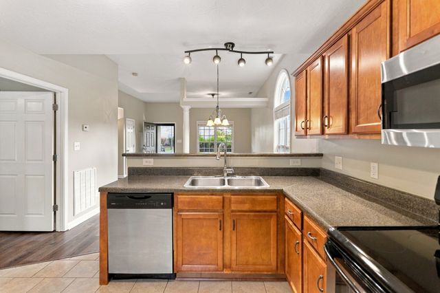 1182 Long Hollow Pike Apt F4, Gallatin, TN 37066