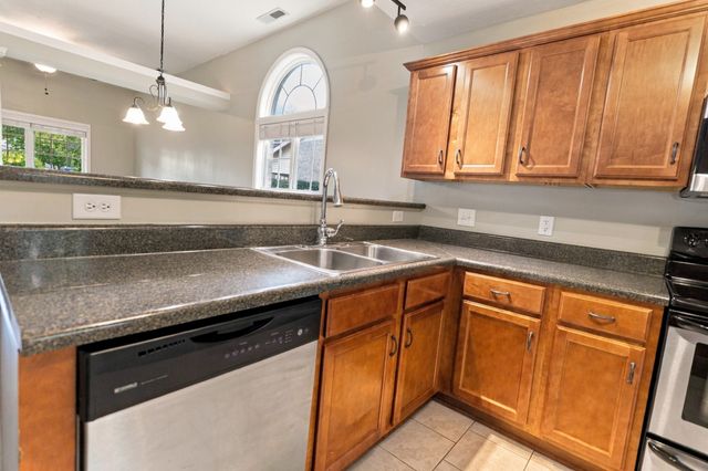 1182 Long Hollow Pike Apt F4, Gallatin, TN 37066