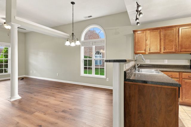 1182 Long Hollow Pike Apt F4, Gallatin, TN 37066