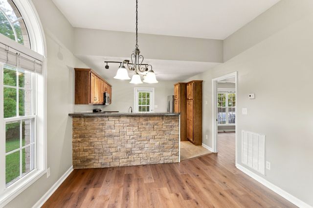 1182 Long Hollow Pike Apt F4, Gallatin, TN 37066