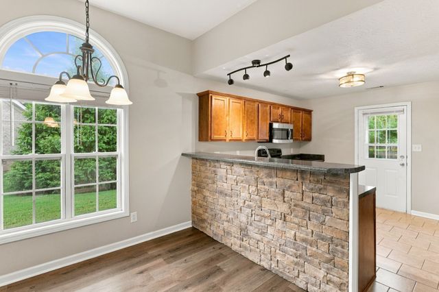 1182 Long Hollow Pike Apt F4, Gallatin, TN 37066