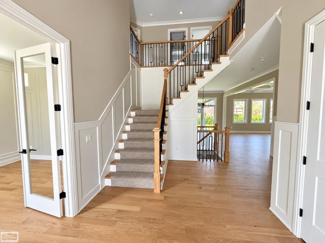 54679 White Pine Lane, Shelby Twp, MI 48315