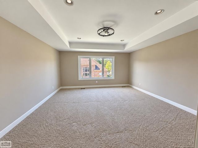 54679 White Pine Lane, Shelby Twp, MI 48315
