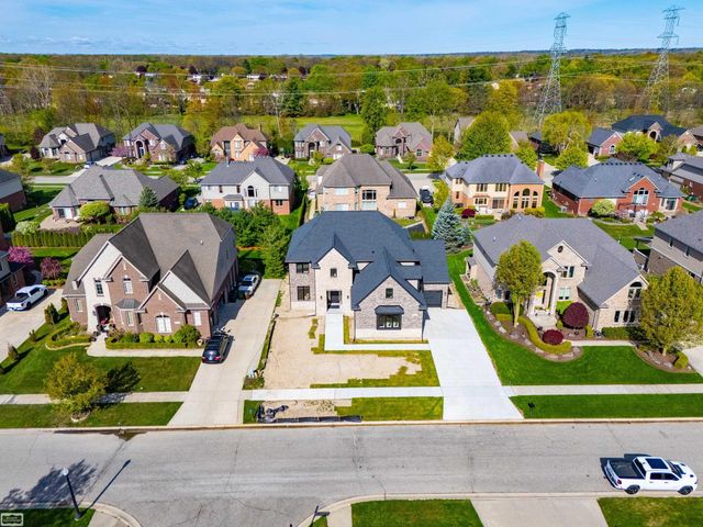 54679 White Pine Lane, Shelby Twp, MI 48315
