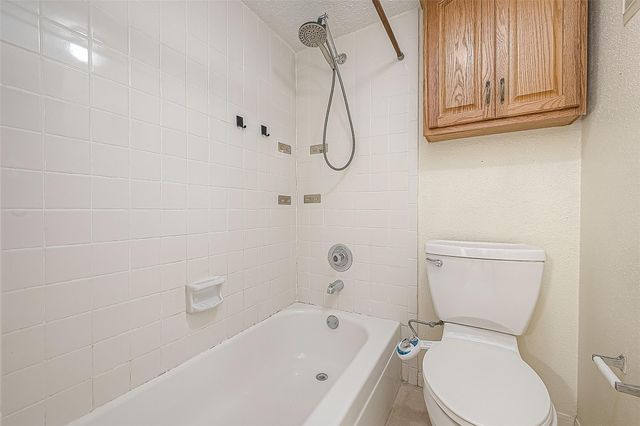 2750 Holly Hall Street 1707, Houston, TX 77054