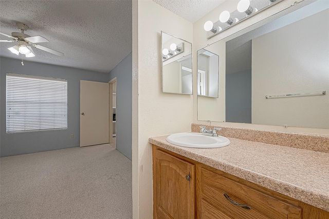 2750 Holly Hall Street 1707, Houston, TX 77054