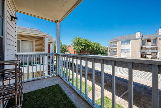 2750 Holly Hall Street 1707, Houston, TX 77054