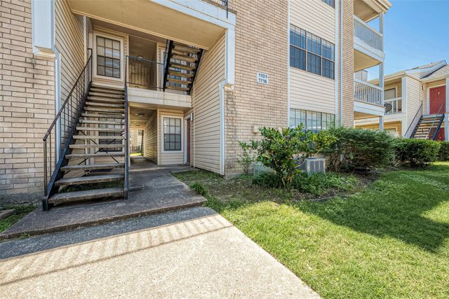 2750 Holly Hall Street 1707, Houston, TX 77054