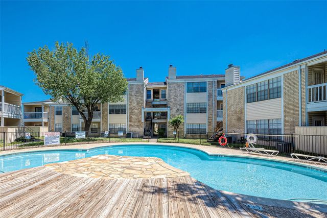 2750 Holly Hall Street 1707, Houston, TX 77054