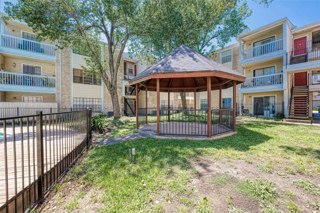 2750 Holly Hall Street 1707, Houston, TX 77054