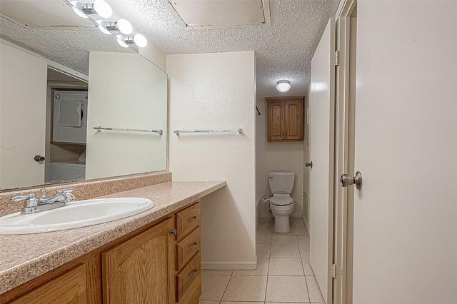 2750 Holly Hall Street 1707, Houston, TX 77054