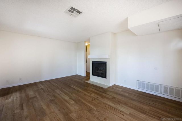 10740 Aderman Ave Unit 70, San Diego, CA 92126
