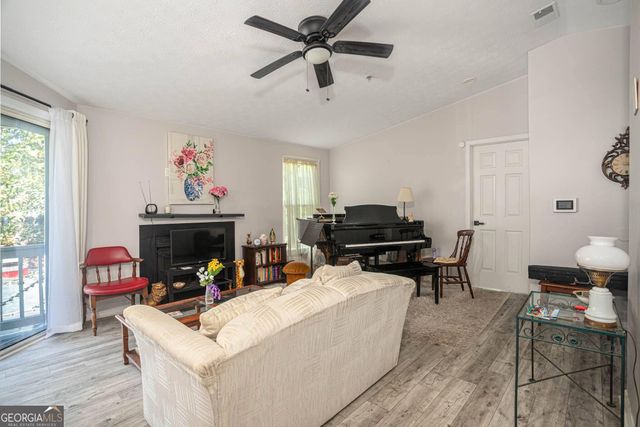 1474 Keys Crossing Drive NE, Brookhaven, GA 30319