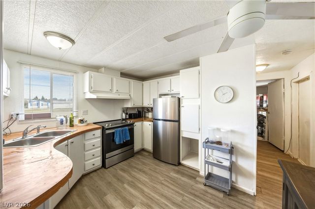 4101 Ashley Avenue, Pahrump, NV 89061