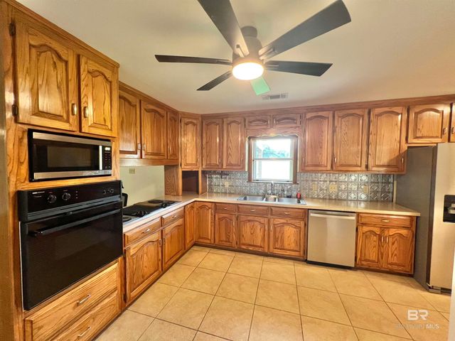 300 Tatom Avenue, Atmore, AL 36502