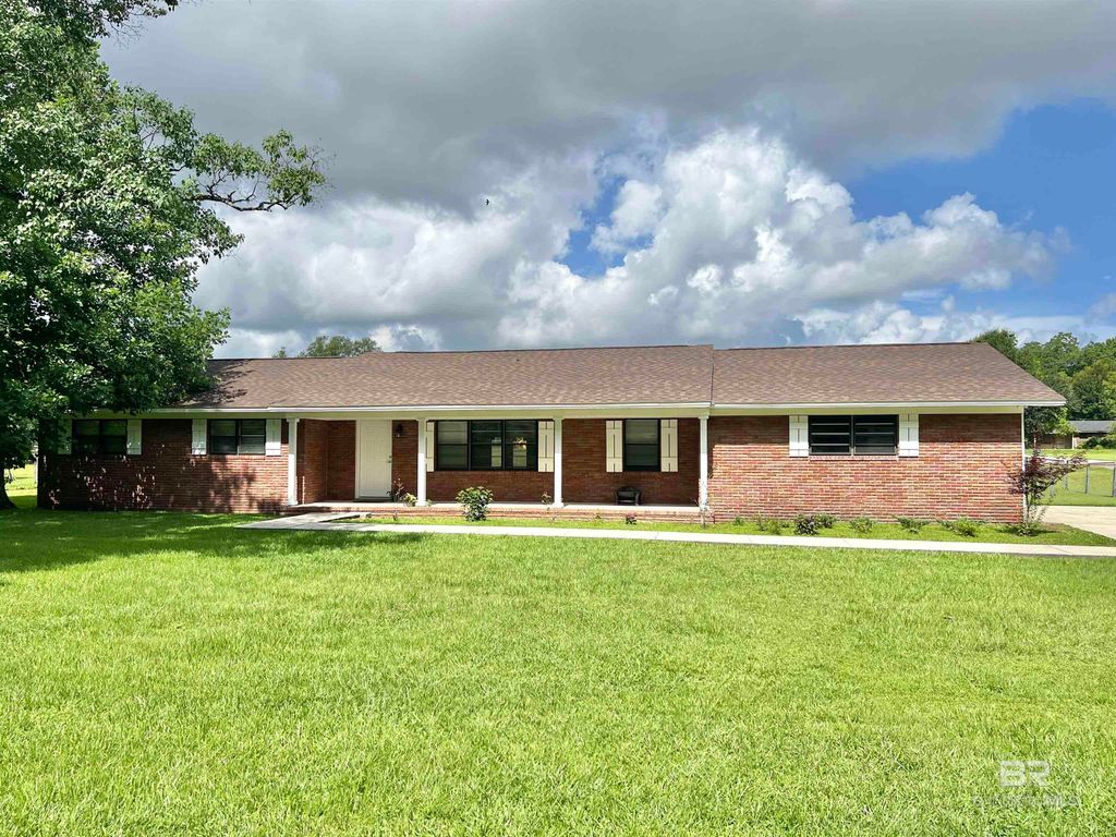 300 Tatom Avenue, Atmore, AL 36502