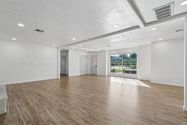 6612 Edgewater Drive, Oklahoma City, OK 73116