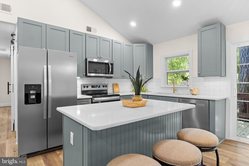 Image 11 of property listing at 9 YEOMAN CT, Ocean Pines, MD 21811
