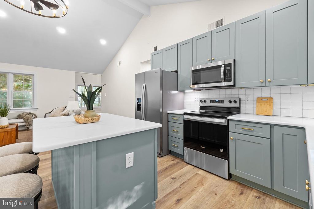 Image 15 of property listing at 9 YEOMAN CT, Ocean Pines, MD 21811