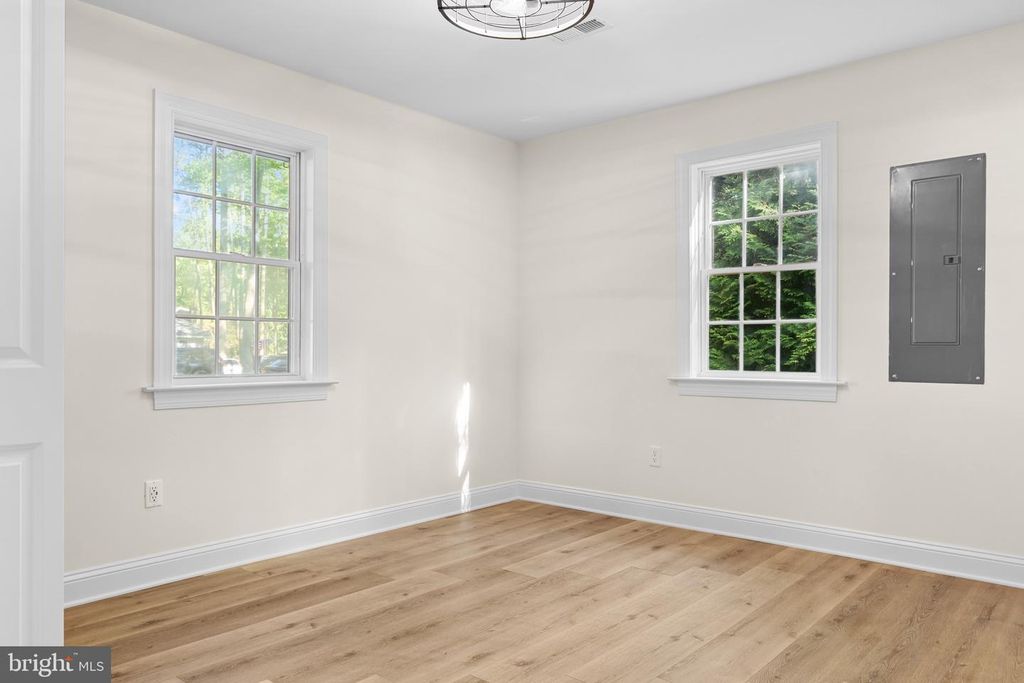 Image 38 of property listing at 9 YEOMAN CT, Ocean Pines, MD 21811