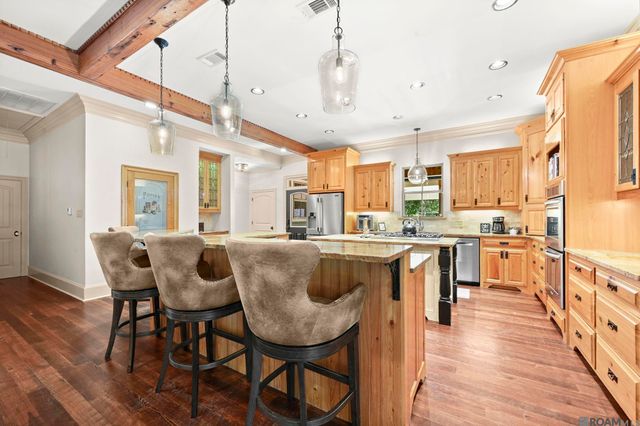 14989 Peairs Rd, Zachary, LA 70791