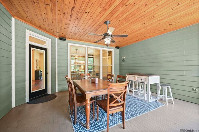 14989 Peairs Rd, Zachary, LA 70791