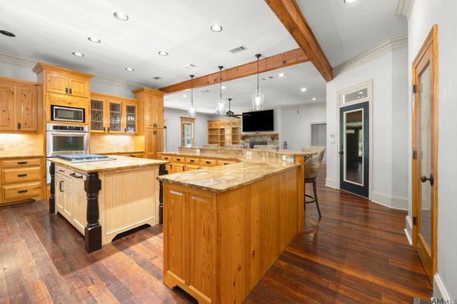 14989 Peairs Rd, Zachary, LA 70791