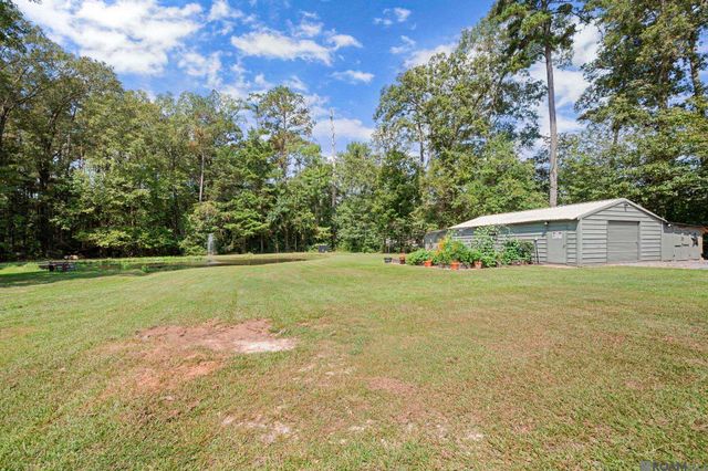 14989 Peairs Rd, Zachary, LA 70791