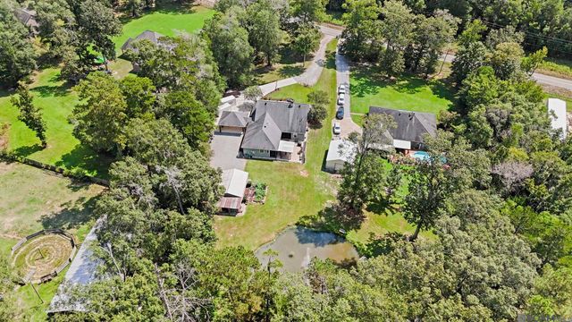 14989 Peairs Rd, Zachary, LA 70791