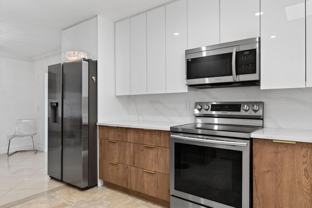 10941 Granite Street, Boca Raton, FL 33428
