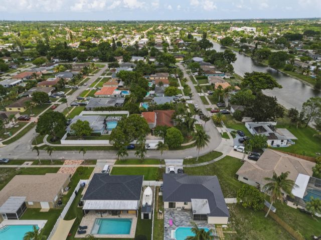 10941 Granite Street, Boca Raton, FL 33428