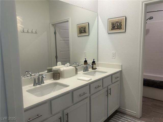 9751 Redwood Cascade Street, Las Vegas, NV 89143