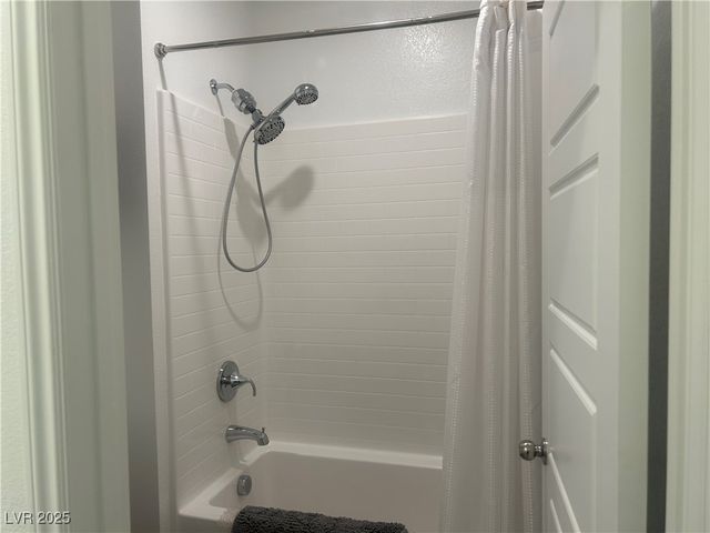 9751 Redwood Cascade Street, Las Vegas, NV 89143