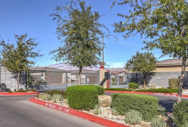 9751 Redwood Cascade Street, Las Vegas, NV 89143