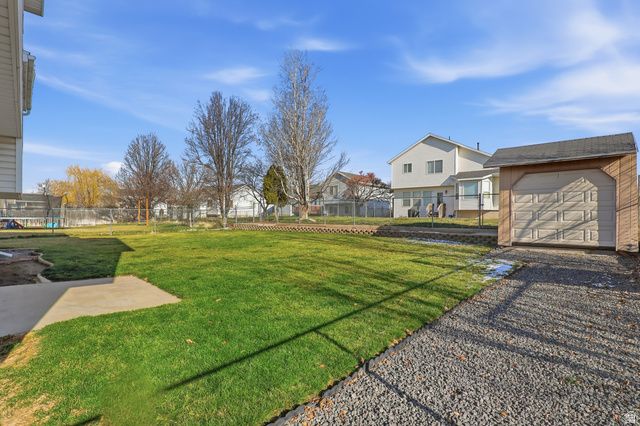 1932 N 810 W, Clinton, UT 84015