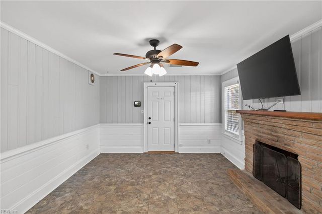 3304 Foxgrove LN, Chesapeake, VA 23321