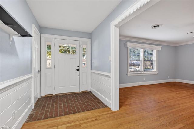 3304 Foxgrove LN, Chesapeake, VA 23321