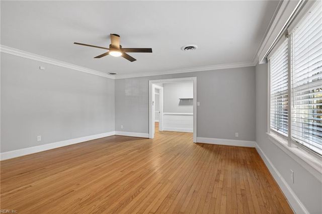 3304 Foxgrove LN, Chesapeake, VA 23321