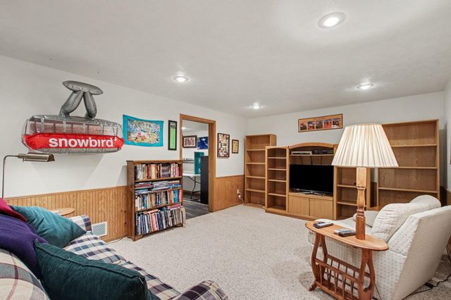 9737 Firefly Avenue, Galesburg, MI 49053