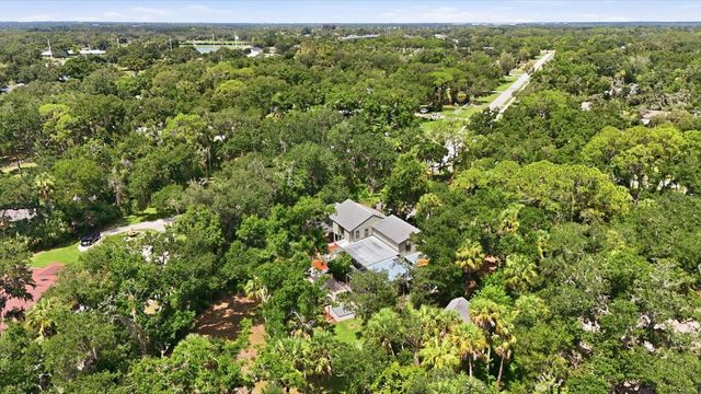 3805 62ND STREET E, Bradenton, FL 34208