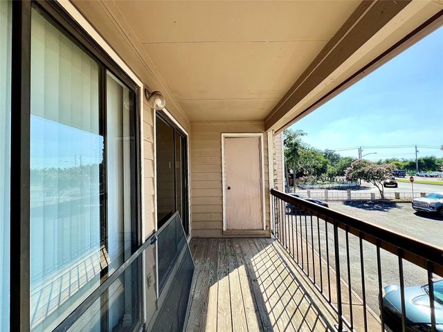8600 Fathom CIR 2105, Austin, TX 78750