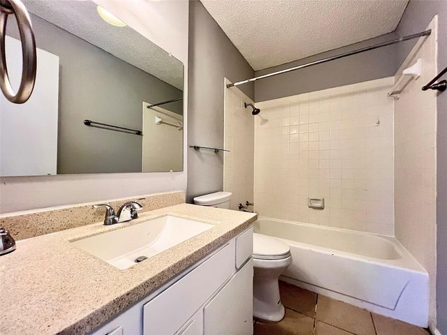 8600 Fathom CIR 2105, Austin, TX 78750