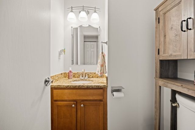 37 Jasper Ln 37, Randolph, MA 02368