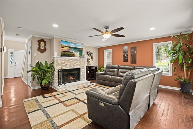 37 Jasper Ln 37, Randolph, MA 02368