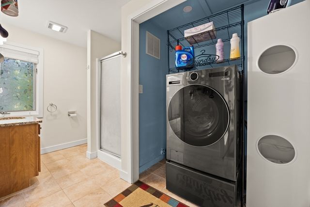 37 Jasper Ln 37, Randolph, MA 02368